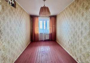 4-к квартира, вторичка, 74м2, 9/9 этаж