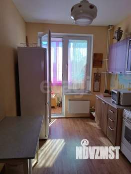 2-к квартира, вторичка, 57м2, 1/3 этаж