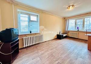 2-к квартира, вторичка, 42м2, 1/5 этаж