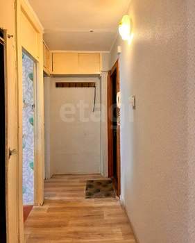 2-к квартира, вторичка, 42м2, 2/5 этаж