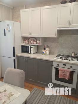 2-к квартира, вторичка, 61м2, 1/10 этаж