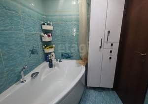 2-к квартира, вторичка, 44м2, 1/4 этаж