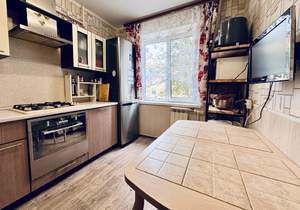 3-к квартира, вторичка, 68м2, 1/9 этаж