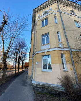 3-к квартира, вторичка, 82м2, 1/3 этаж