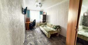 2-к квартира, вторичка, 42м2, 1/4 этаж
