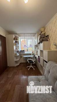 2-к квартира, вторичка, 44м2, 1/4 этаж