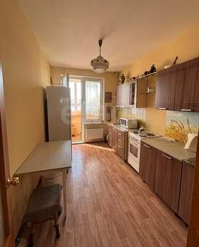 2-к квартира, вторичка, 57м2, 1/3 этаж