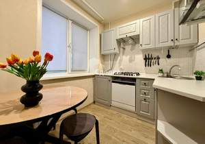 3-к квартира, вторичка, 62м2, 1/5 этаж